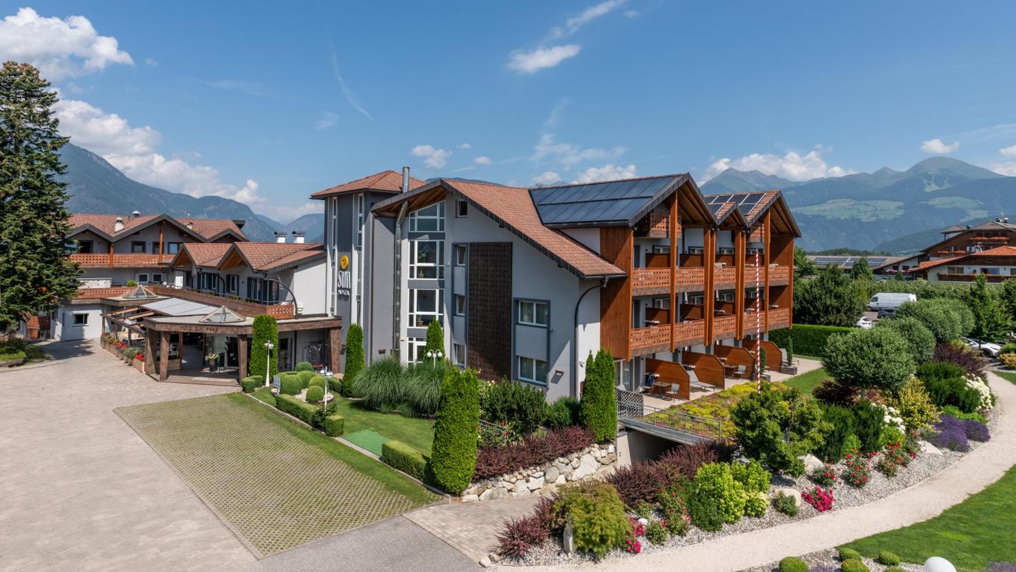 Hotel Sun Natz-Schabs Bagian luar foto